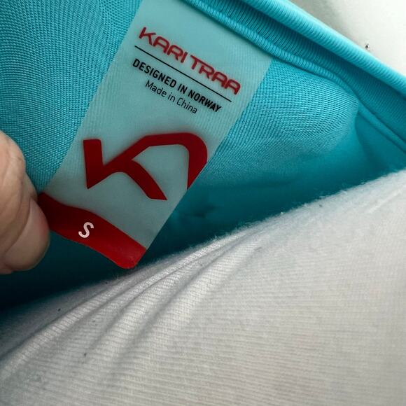 NWT Kari Traa Myrbla Tee SMALL Blue Training Running Hiking Athletic Workout Gym - Picture 10 of 10